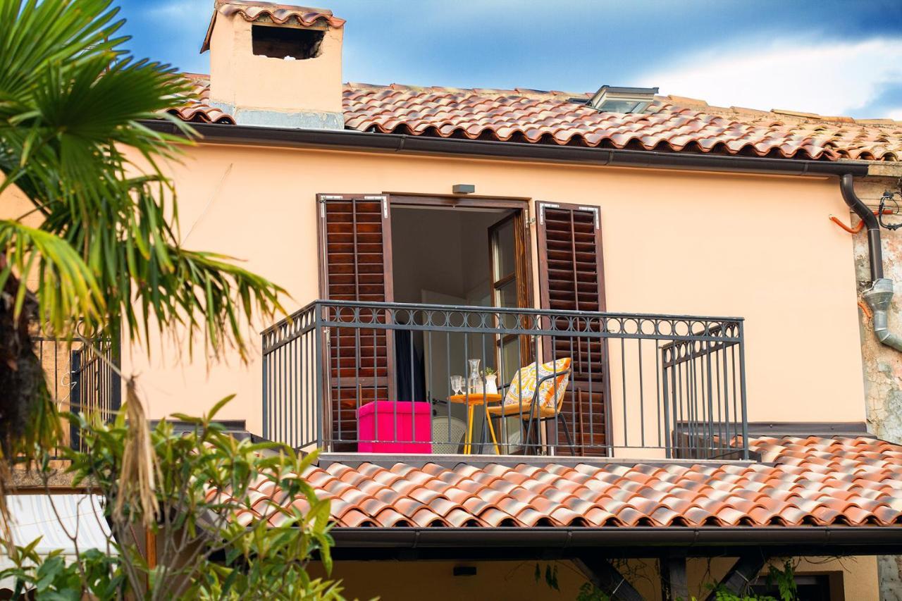 Holiday Home Kuca Na Moru Kornić Εξωτερικό φωτογραφία