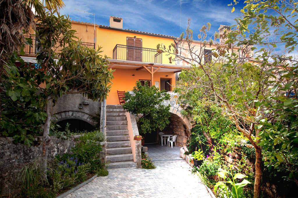 Holiday Home Kuca Na Moru Kornić Εξωτερικό φωτογραφία